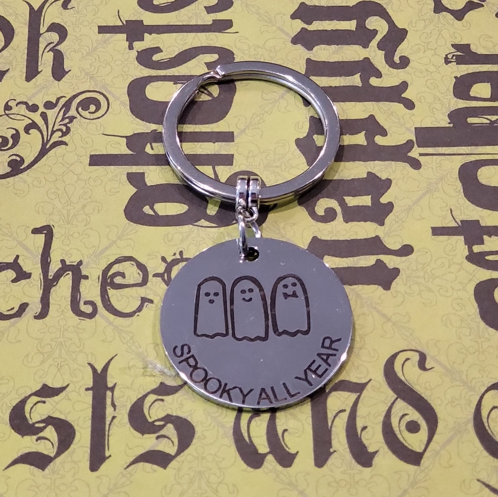 Spooky All Year Keychain - Picture 1 of 1